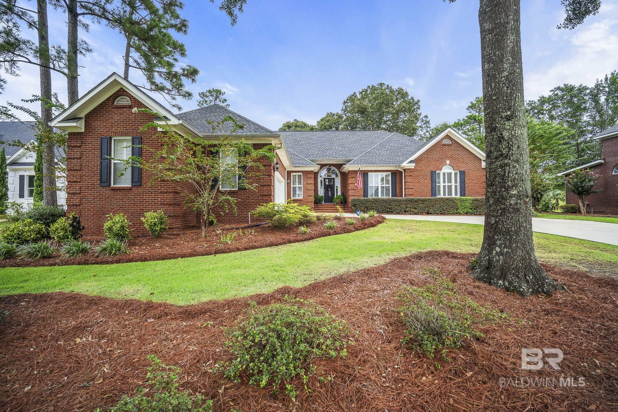 Property Photo: 30474 Middle Creek Circle AL 36527