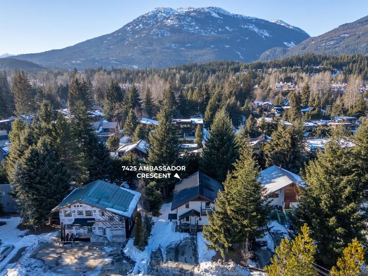 Property Photo: 7425 Ambassador Crescent BC V8E 0E4