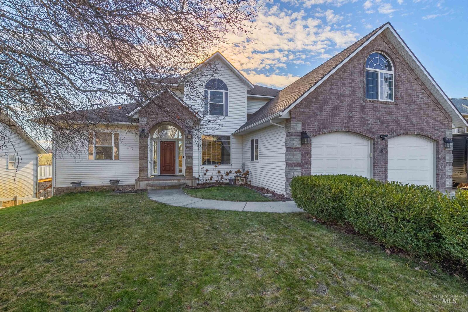Property Photo: 916 Grelle Drive ID 83501