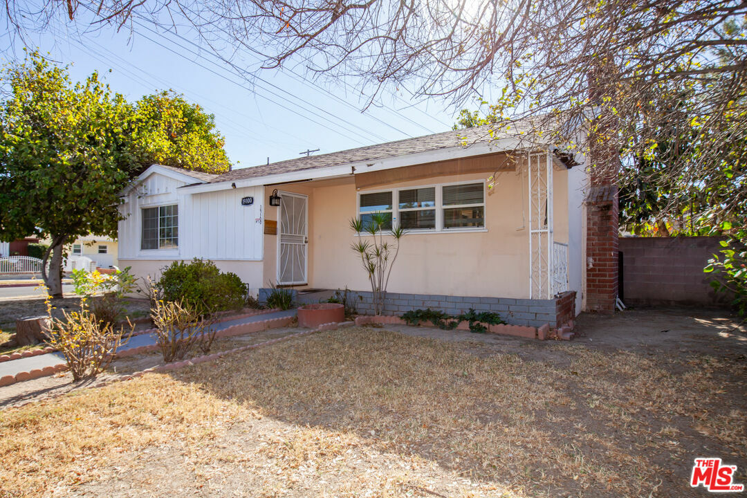 Property Photo:  19100 Hart St  CA 91335 