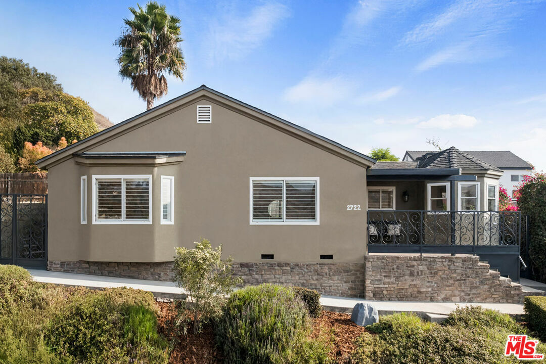 Property Photo:  2722   Phelps Ave  CA 90032 