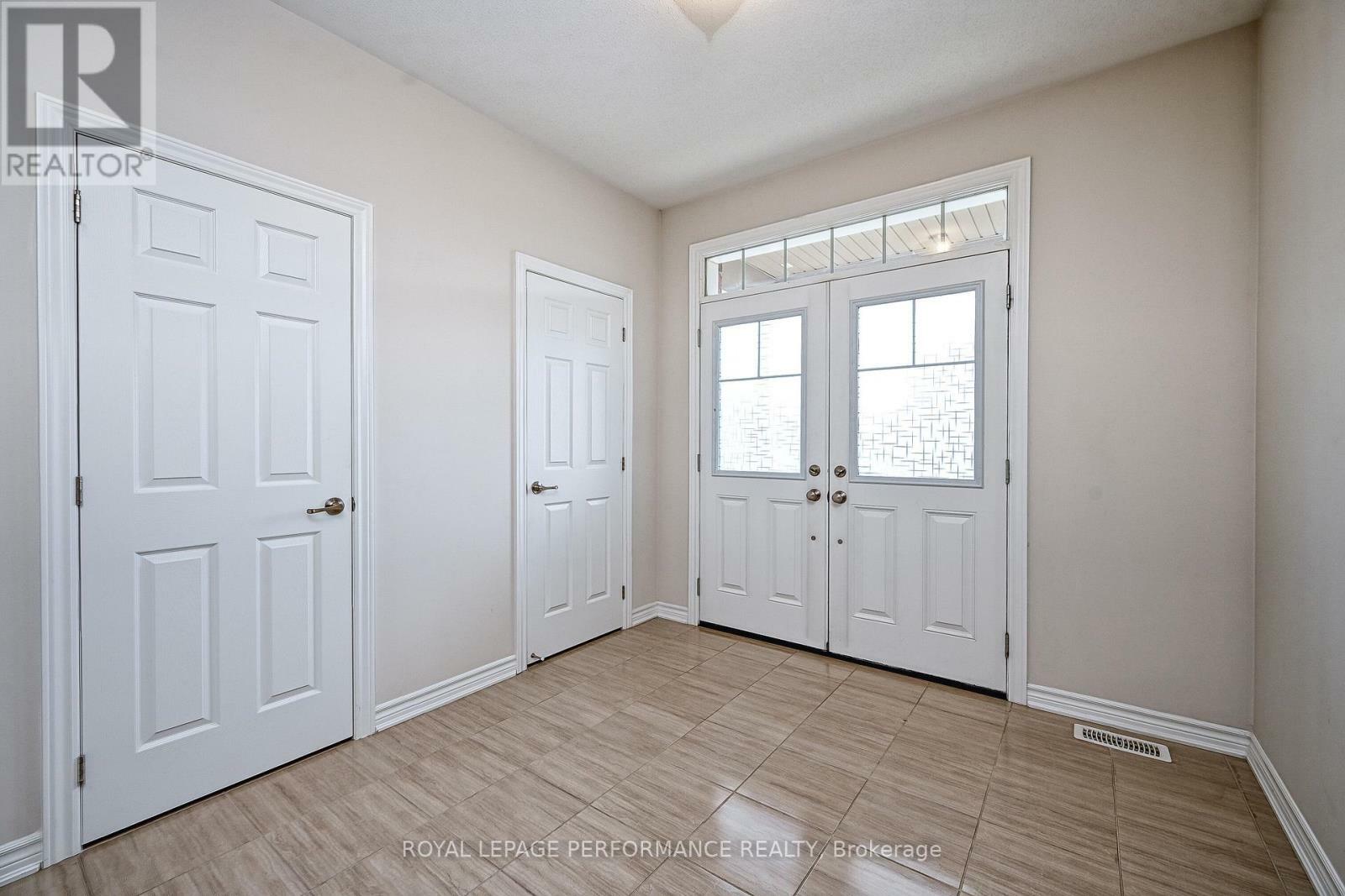 Property Photo:  571 Parade Drive  ON K2S 0Y1 