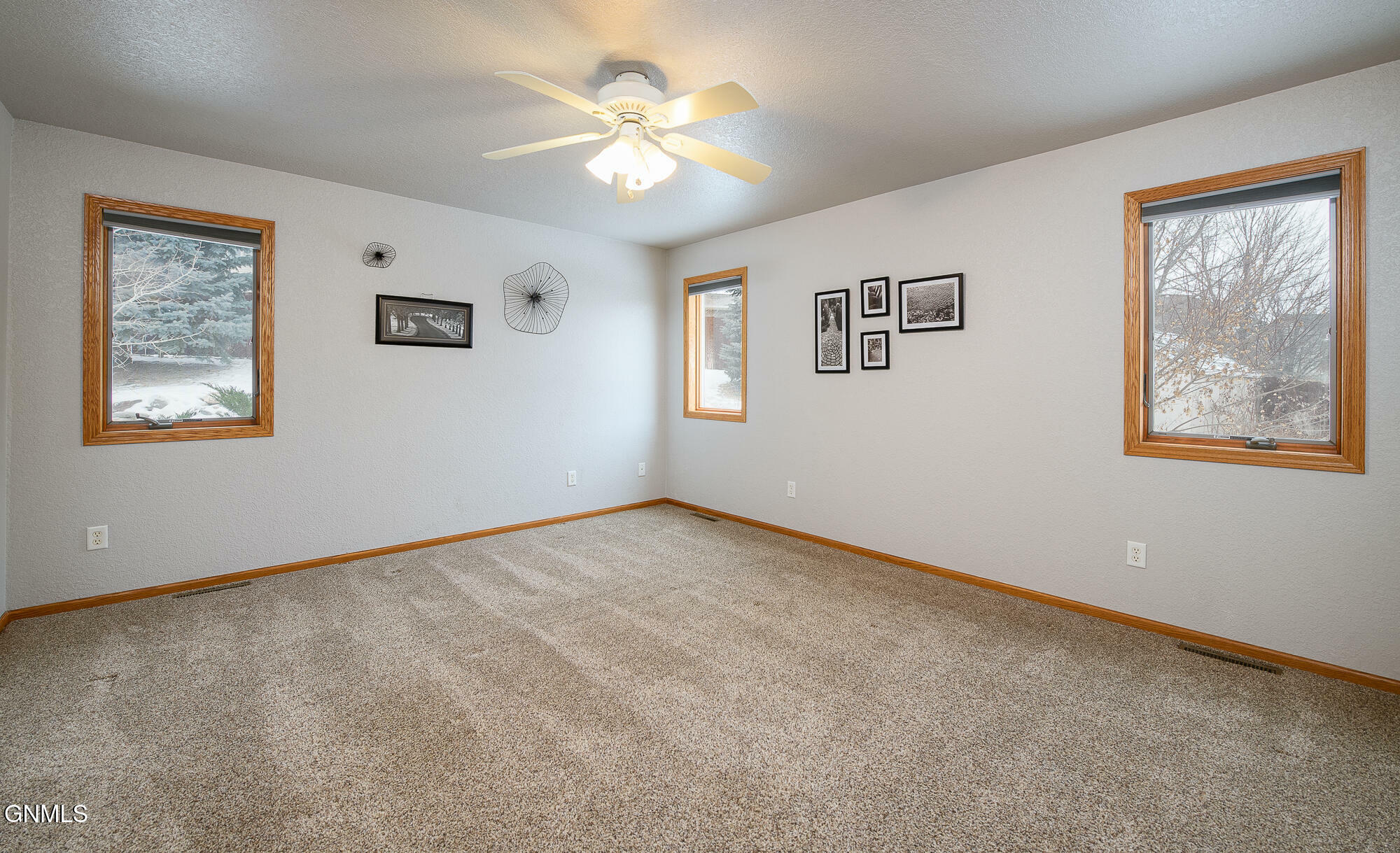 Property Photo:  3200 Tarry Town Place  ND 58501 