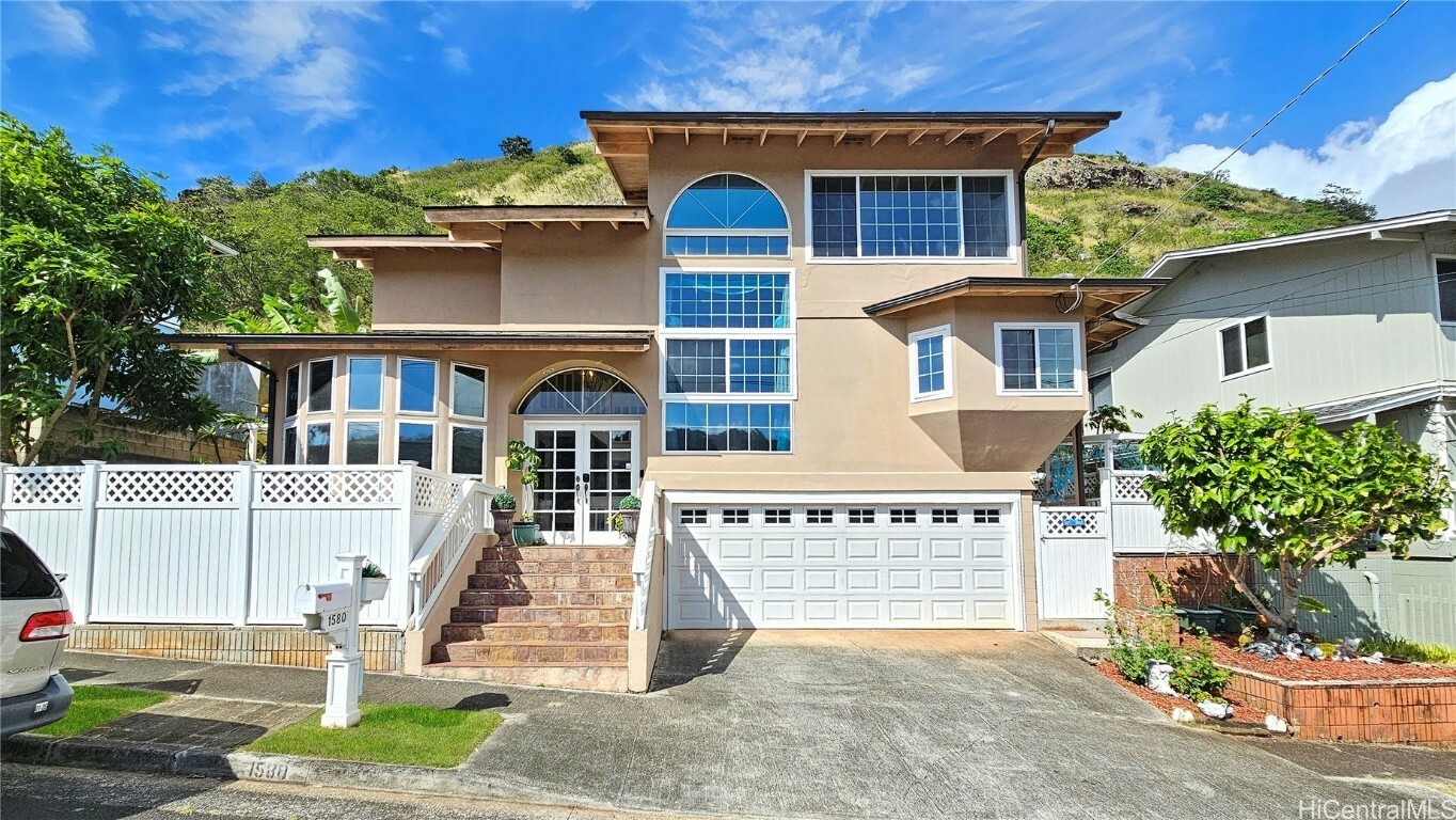 Property Photo:  1580 Ala Lani Street  HI 96819 