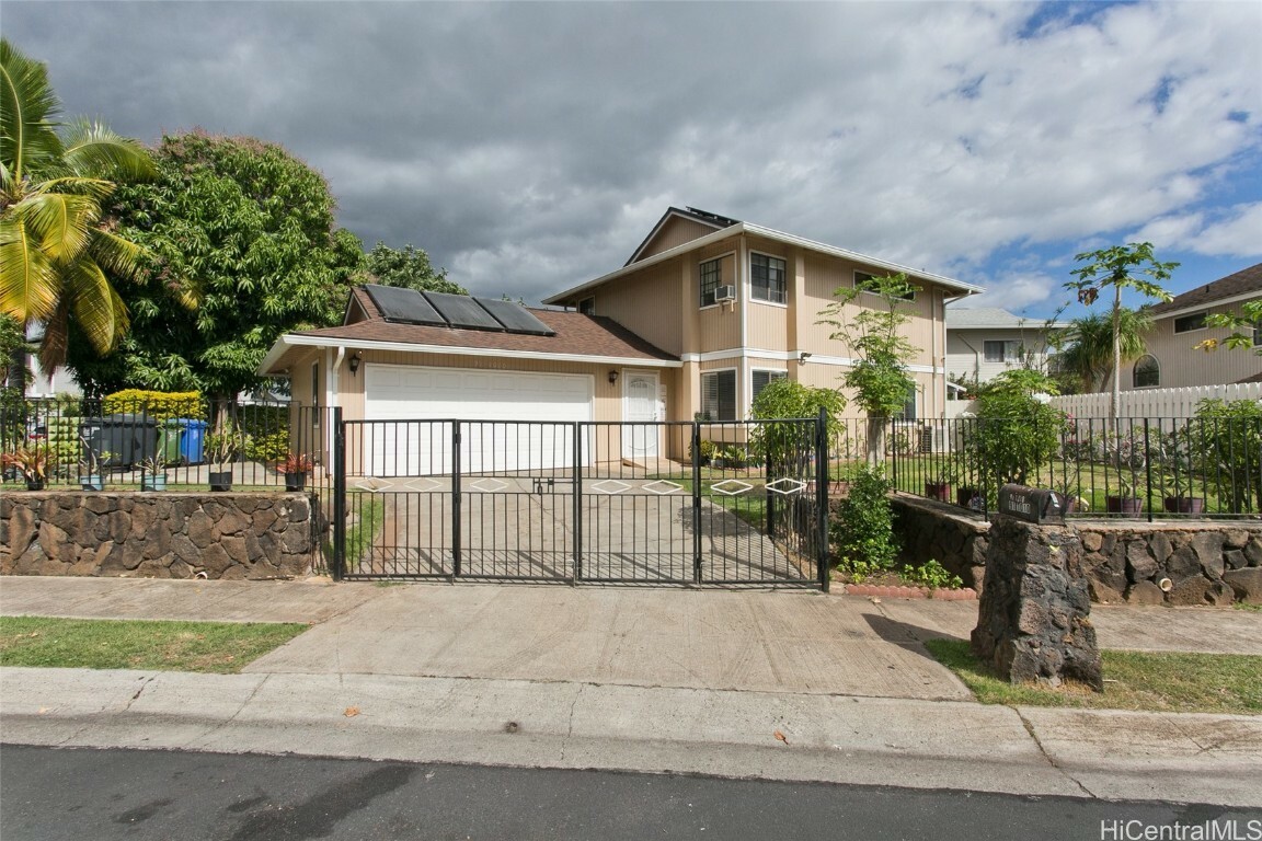 Property Photo:  91-1010 Kupekala Street  HI 96706 