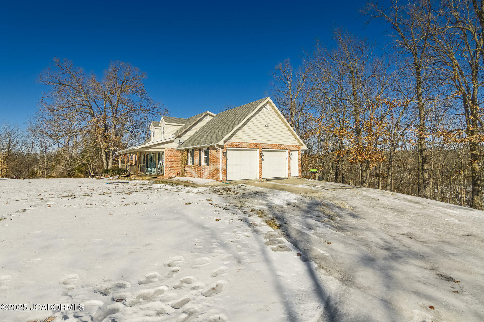 Property Photo:  207 Scott Drive  MO 65051 