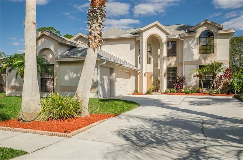 Property Photo:  16105 Turnbury Oak Drive  FL 33556 