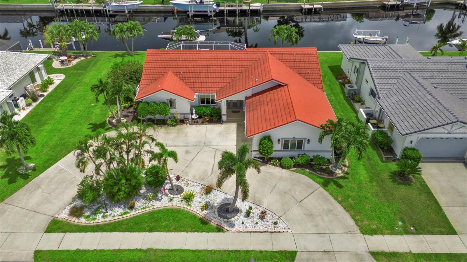 Property Photo: 820 Bal Harbor Boulevard FL 33950