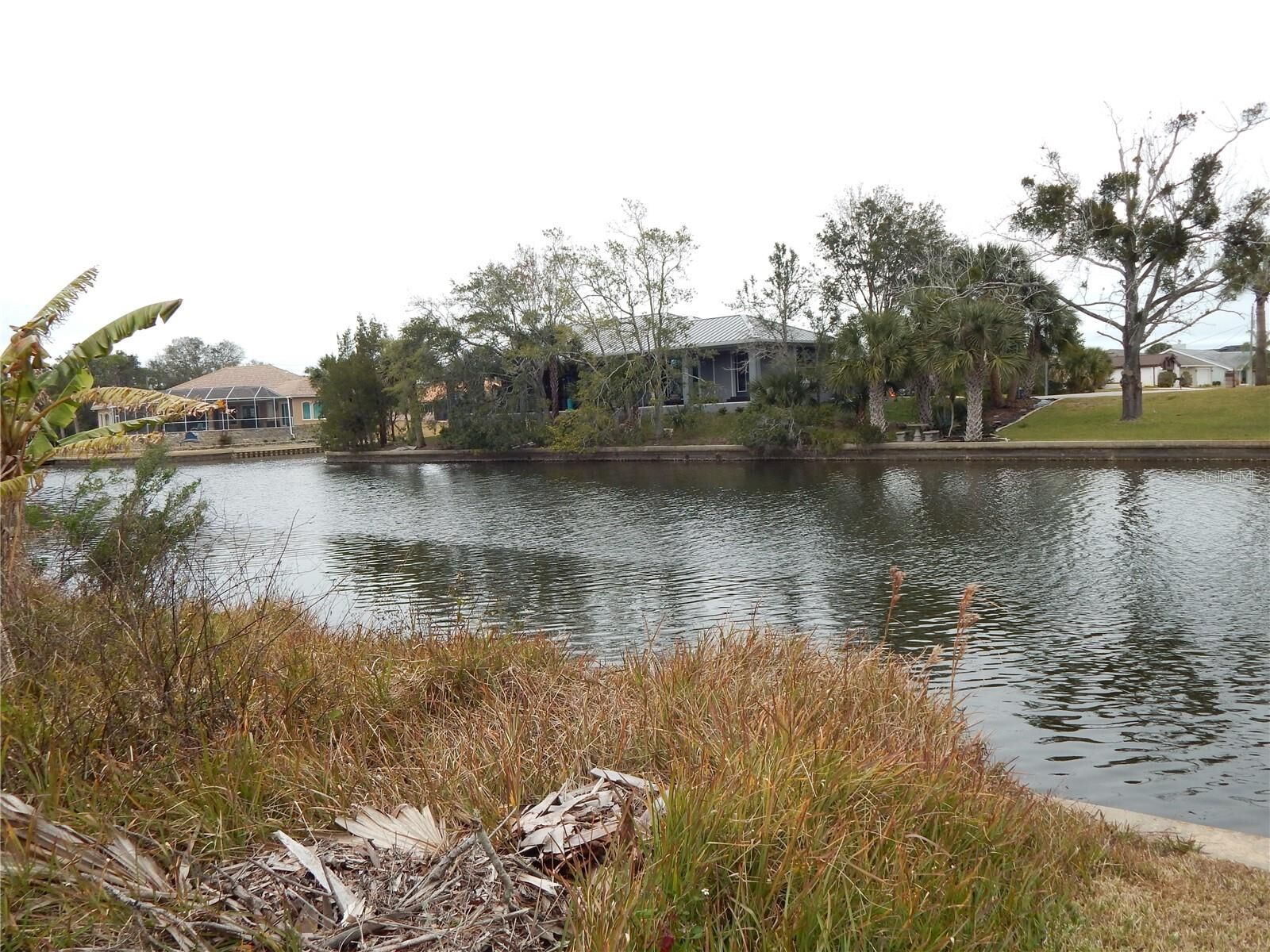 Property Photo: 23 Flagler Place FL 32137