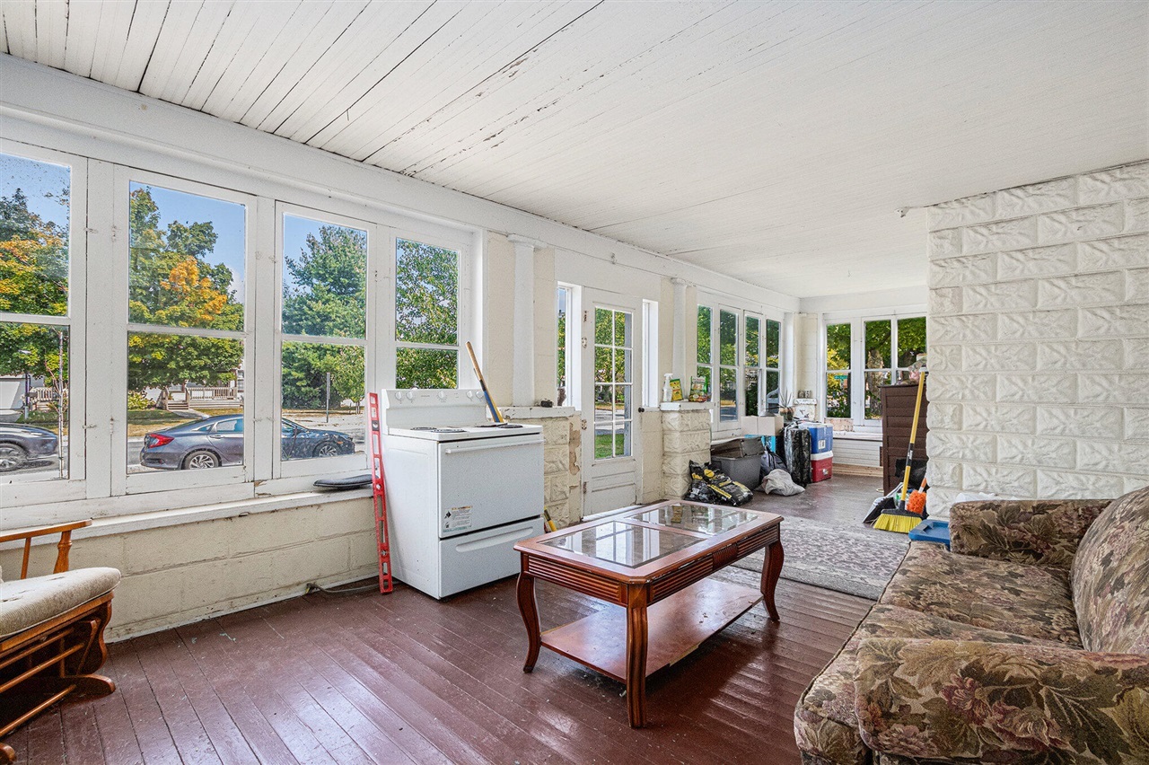 Property Photo: 301 N Main Street MI 49103-1040