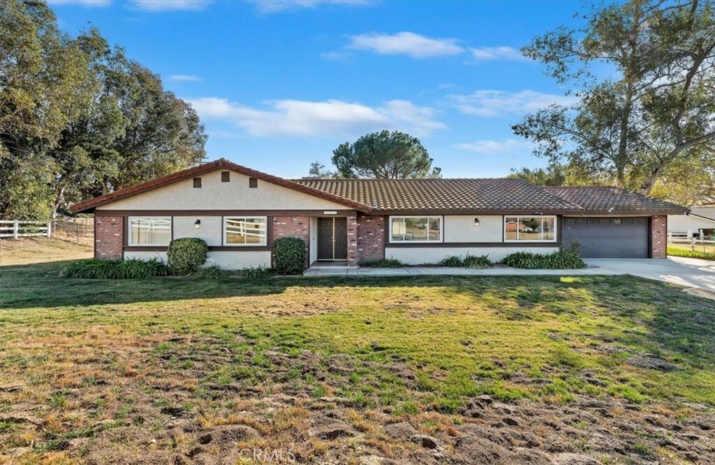 Property Photo:  18995 Roberts Road  CA 92508 