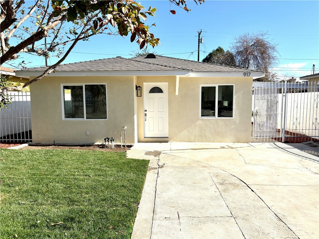 Property Photo:  917 S Hope Avenue  CA 91761 