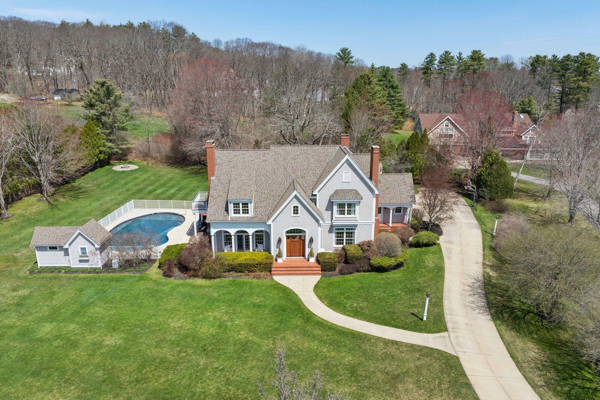 Property Photo: 6 Ebb Tide Drive ME 04110