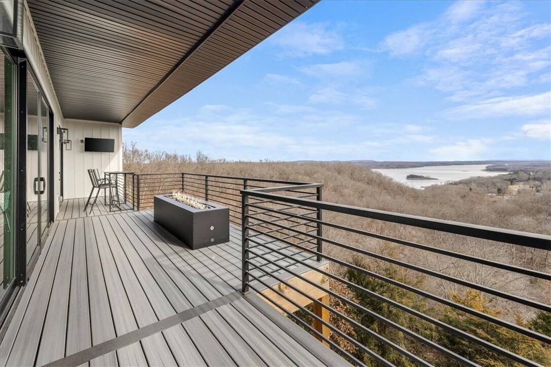 Property Photo: 9188 Park Road AR 72756