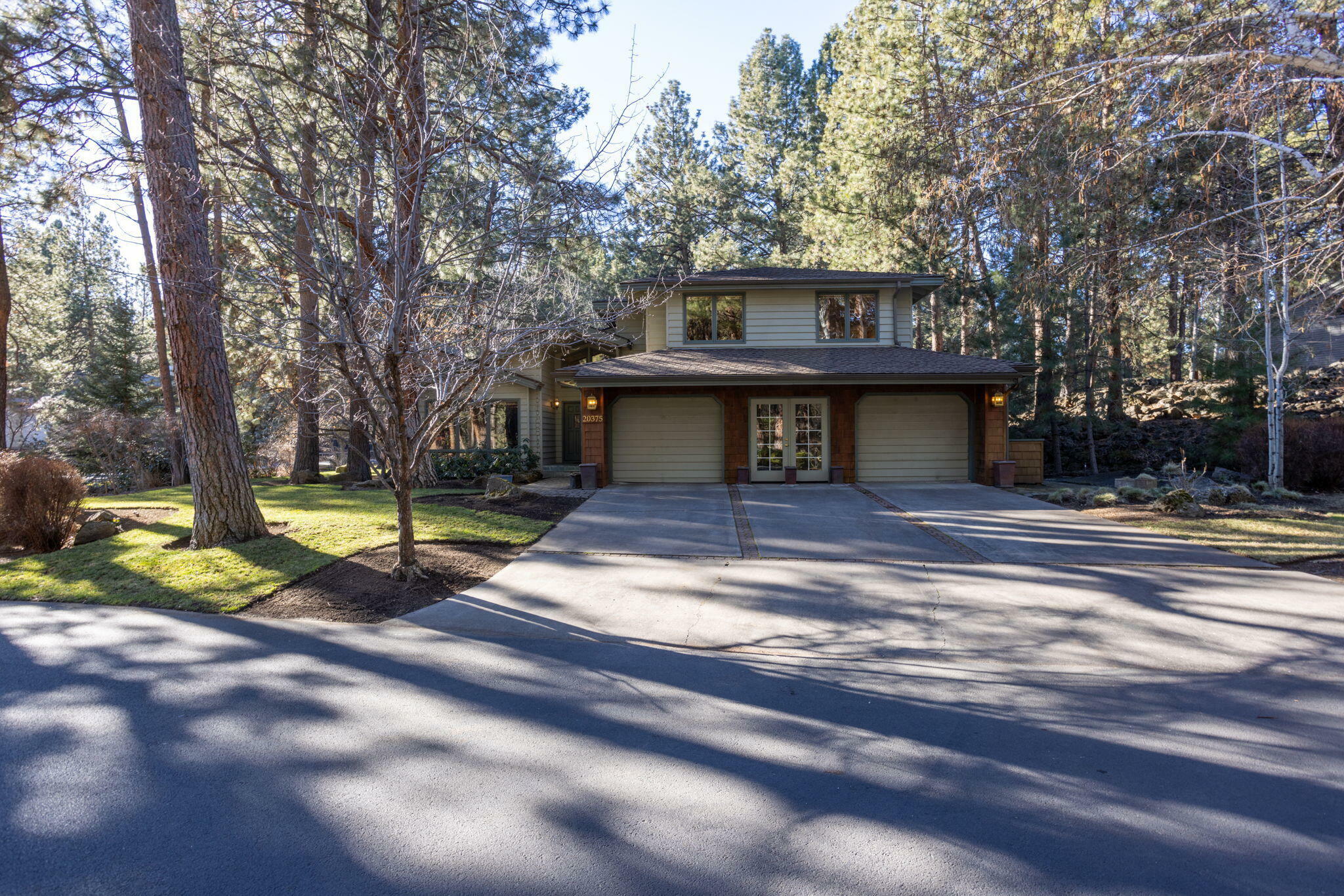 Property Photo:  20375 SE Big Bear Court  OR 97702 