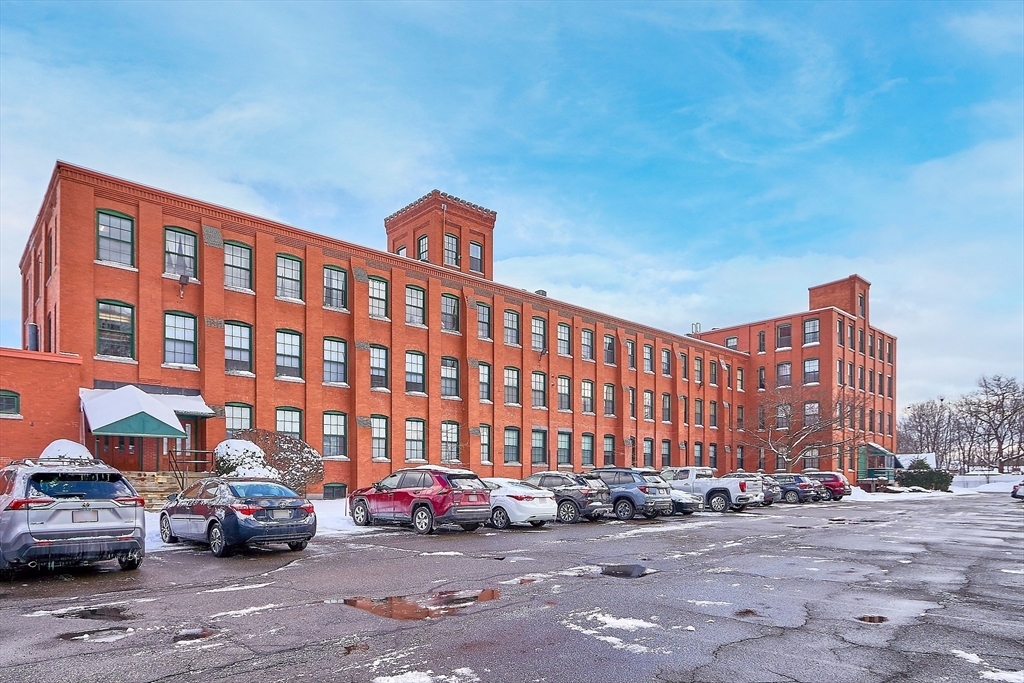 Property Photo: 54 Green Street 105 MA 01453