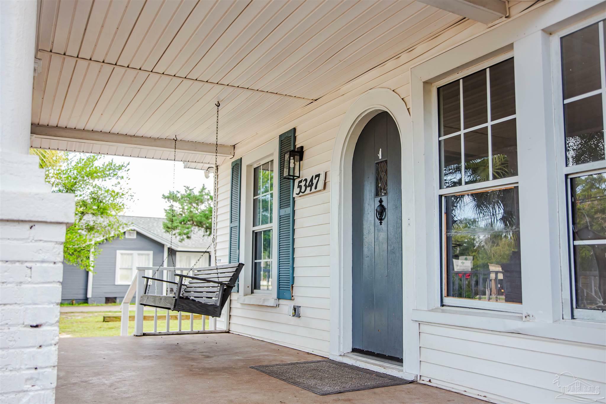 Property Photo: 5347 Stewart St FL 32570