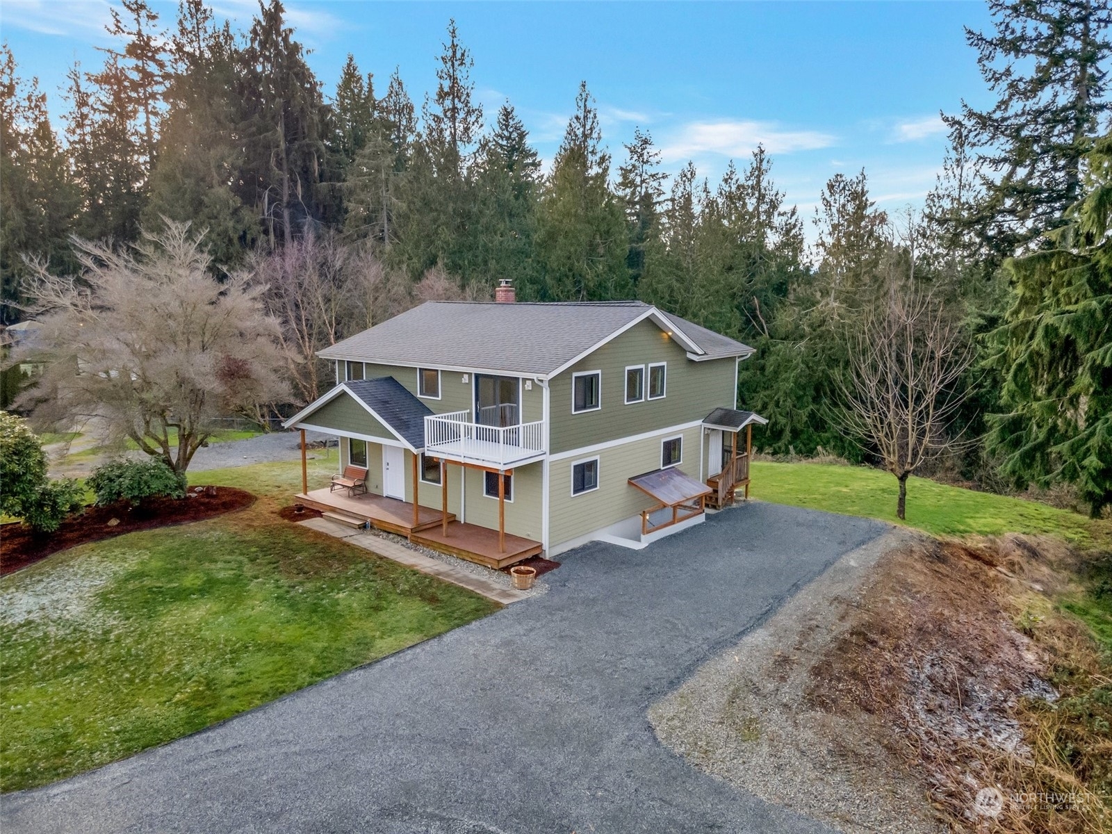 Property Photo:  4916  Vista Place  WA 98203 