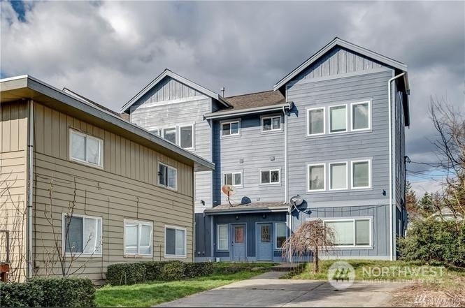 Property Photo:  1954  Willard Avenue  WA 98248 