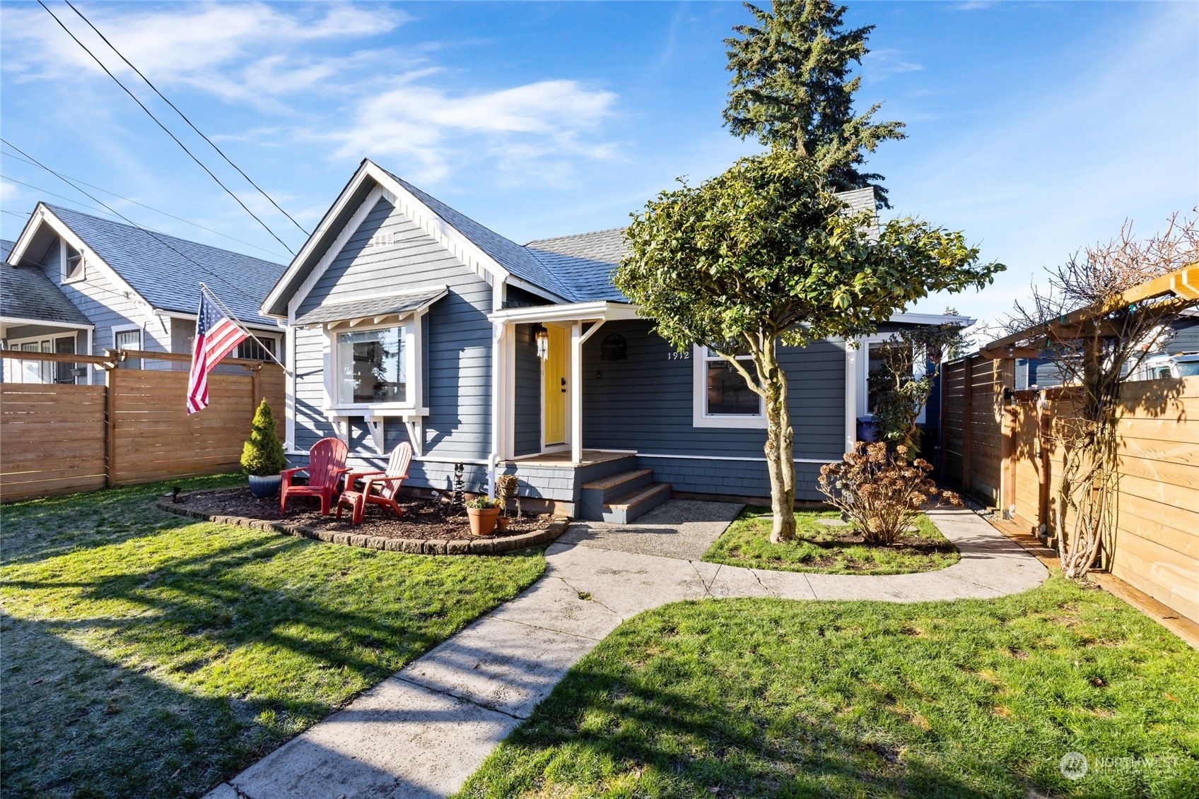 Property Photo:  1912 N Proctor Street  WA 98406 