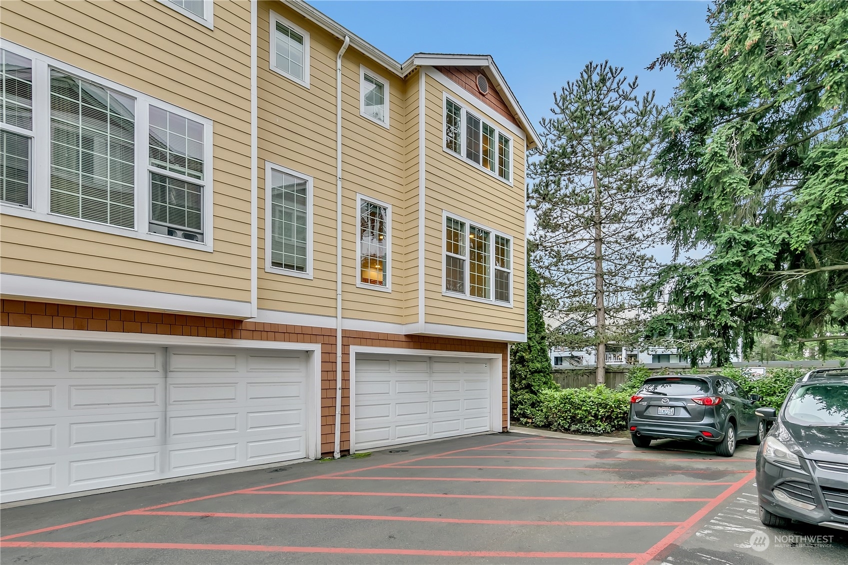 Property Photo:  11023 SE 240th Street H2  WA 98031 