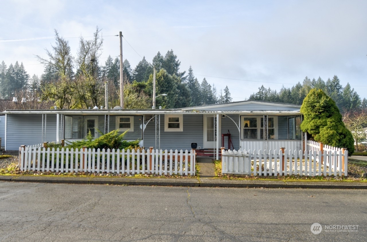 Property Photo:  930  Trosper Road SW 127  WA 98512 