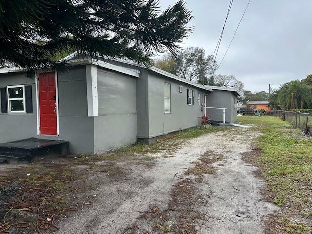 Property Photo:  425 N 26th Street  FL 34947 