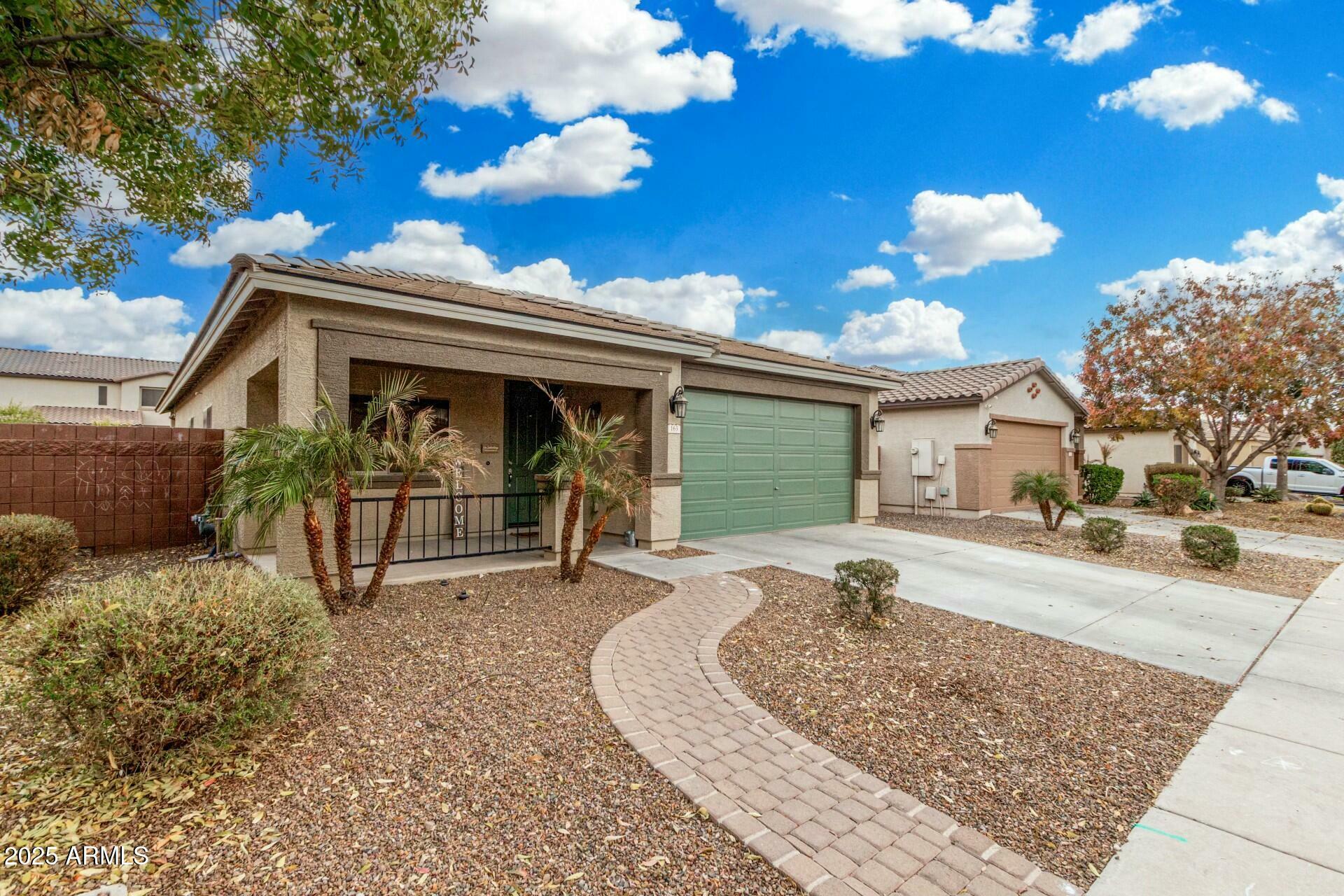 Property Photo:  163 W Dragon Tree Avenue  AZ 85140 