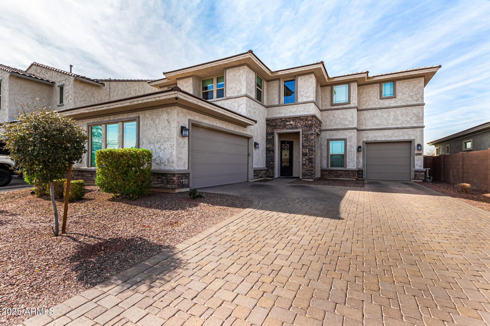 Property Photo: 7210 N 86th Lane AZ 85305