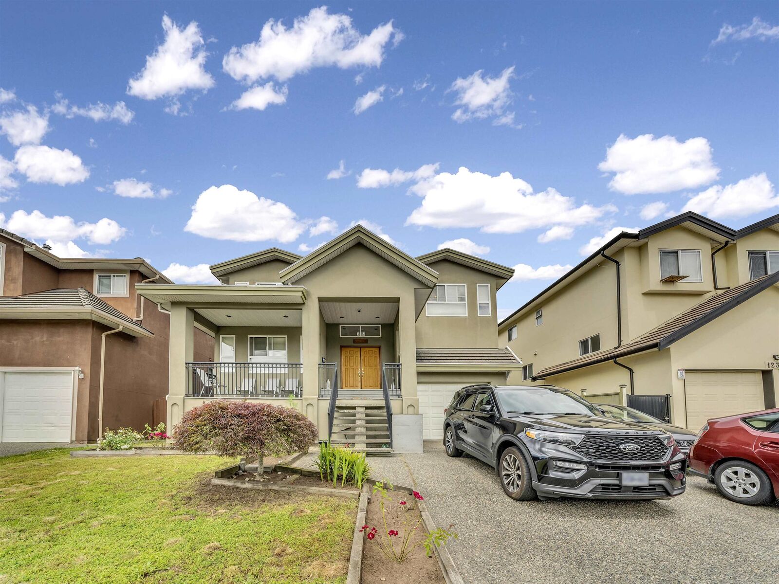 Property Photo: 1239 Salter Street BC V3M 6W9
