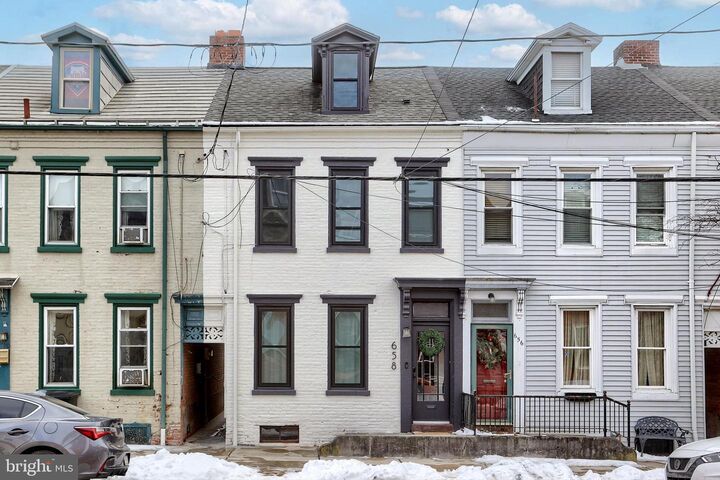 658 Walnut Street  Columbia PA 17512 photo