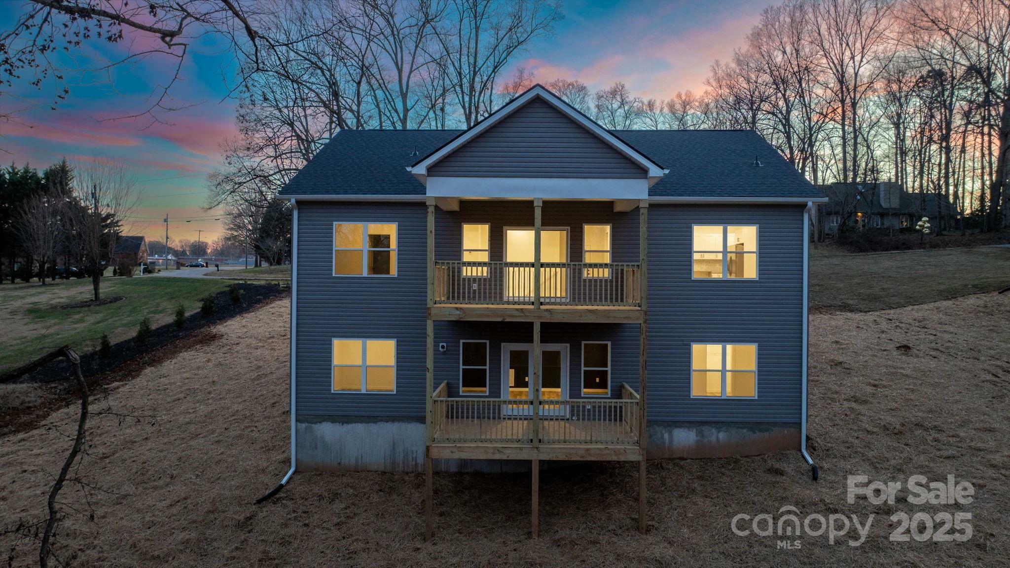 Property Photo:  113 Brentwood Drive  NC 28650 