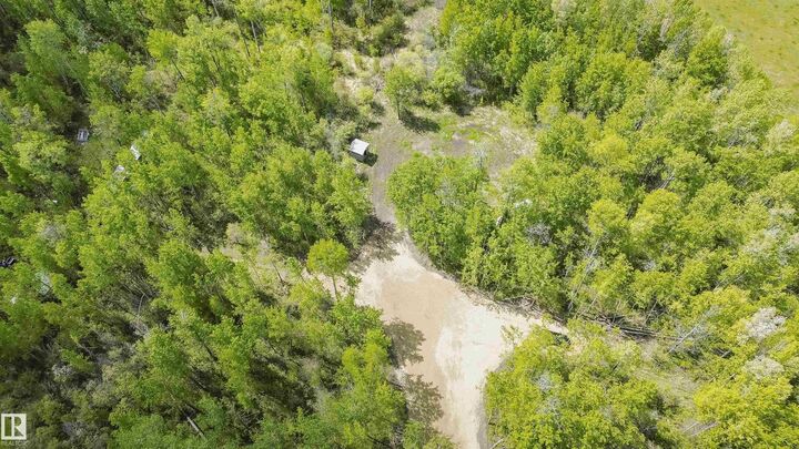 Property Photo: 55102B RR 61 AB T0E 0J0