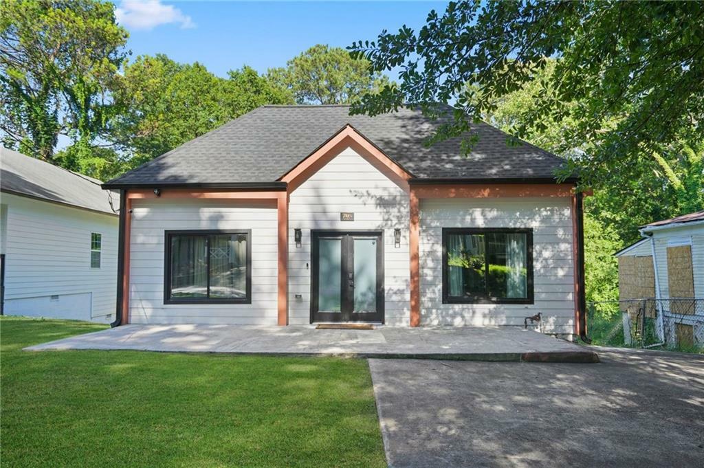 Property Photo: 705 S Grand Avenue NW GA 30318