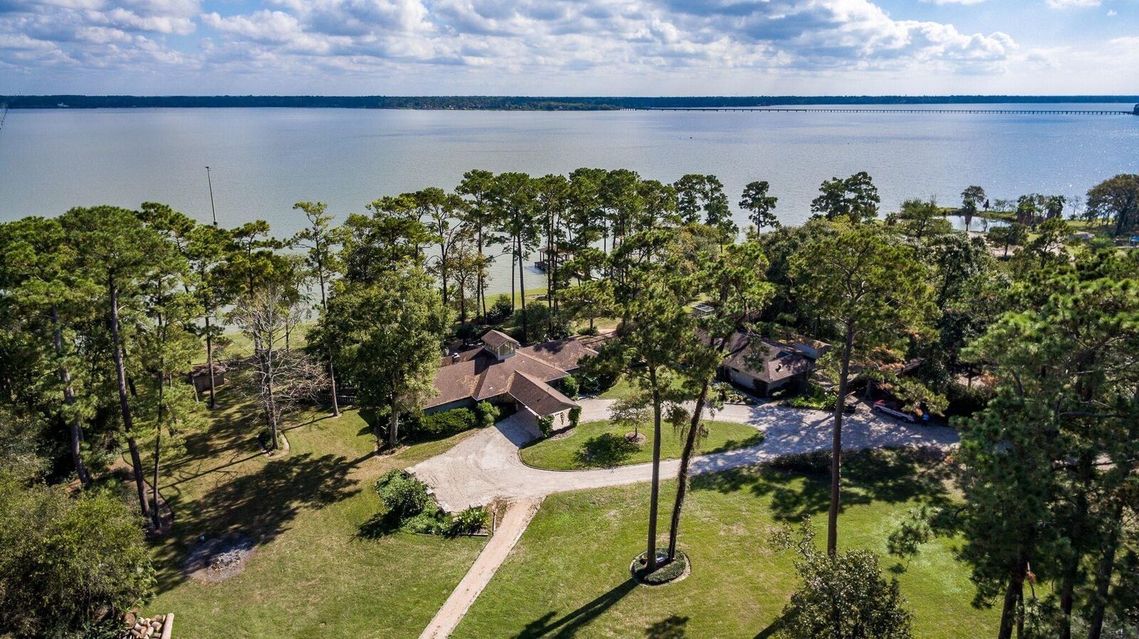 Property Photo: 19410 Nehoc Lane TX 77346