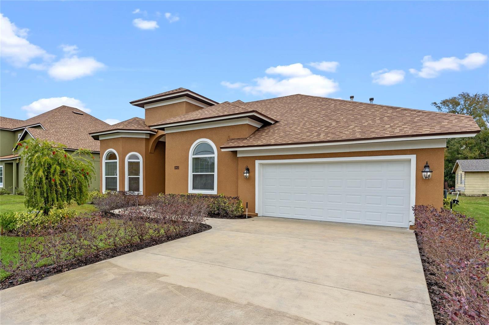Property Photo: 1943 Sipes Avenue FL 32771