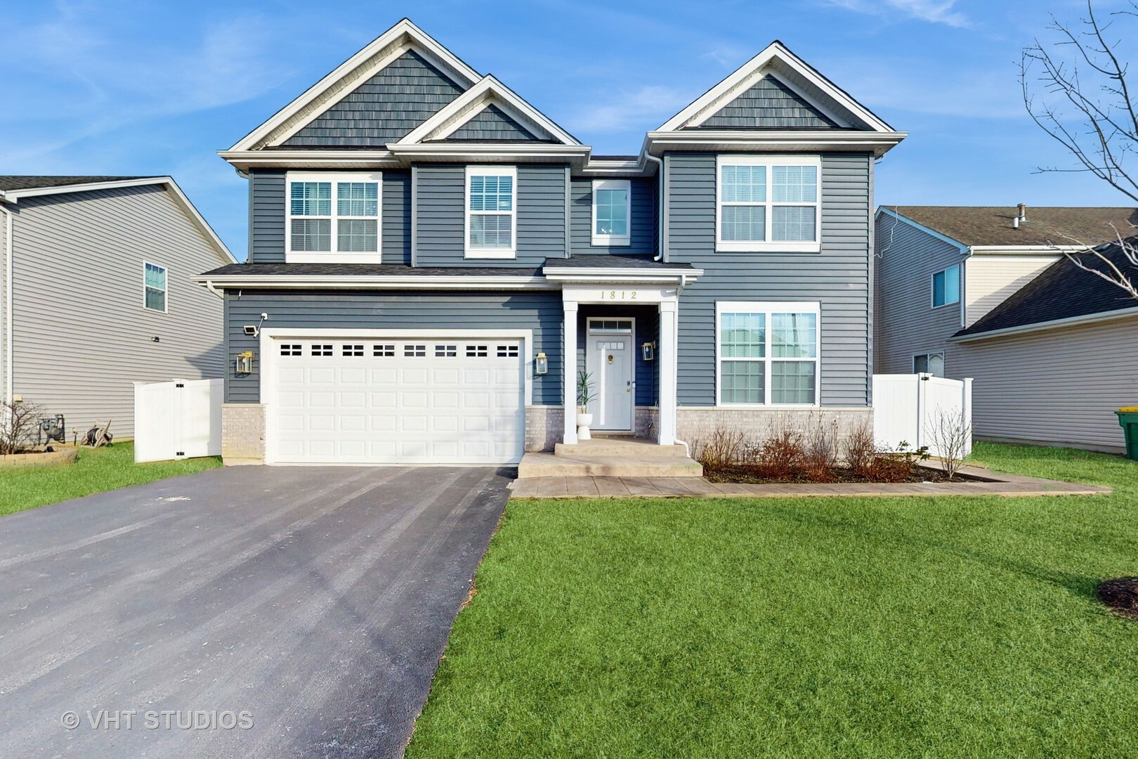 Property Photo: 1812 Carlton Drive IL 60586