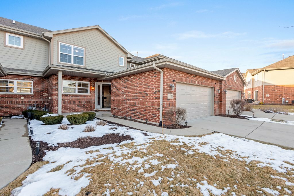 Property Photo:  19740 Sunset Court  IL 60487 