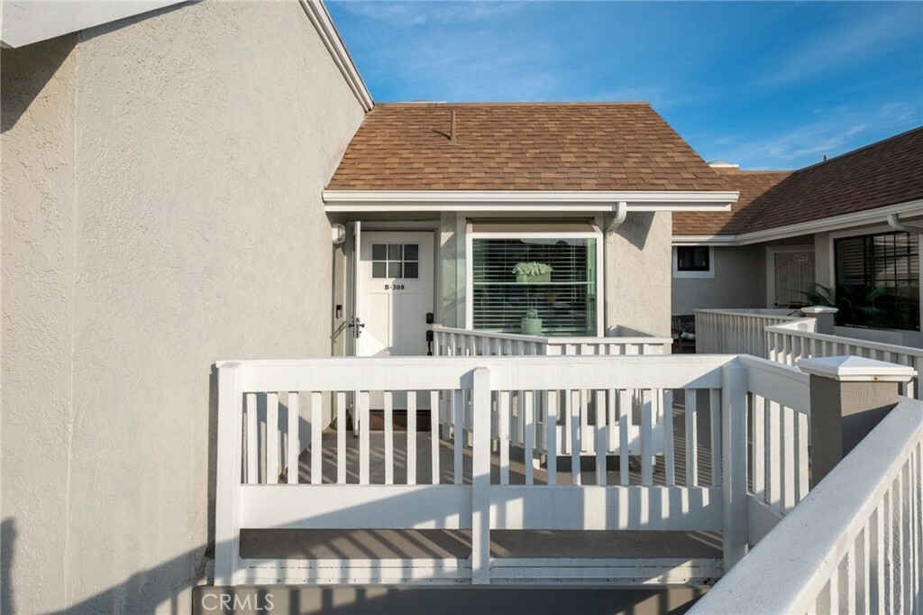 Property Photo:  4682 Warner B308  CA 92649 