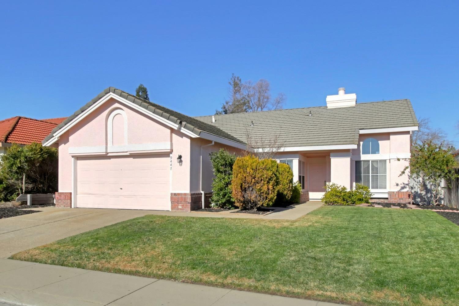 Property Photo:  9447 Lockeridge Way  CA 95829 