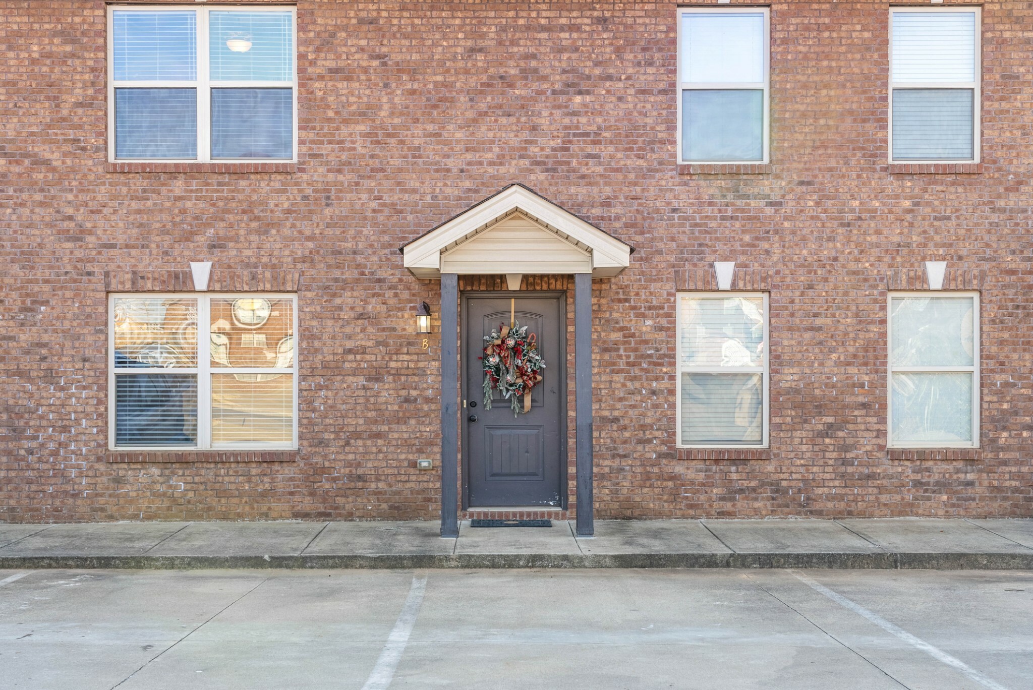 Property Photo: 1800 Beckett Dr TN 37042