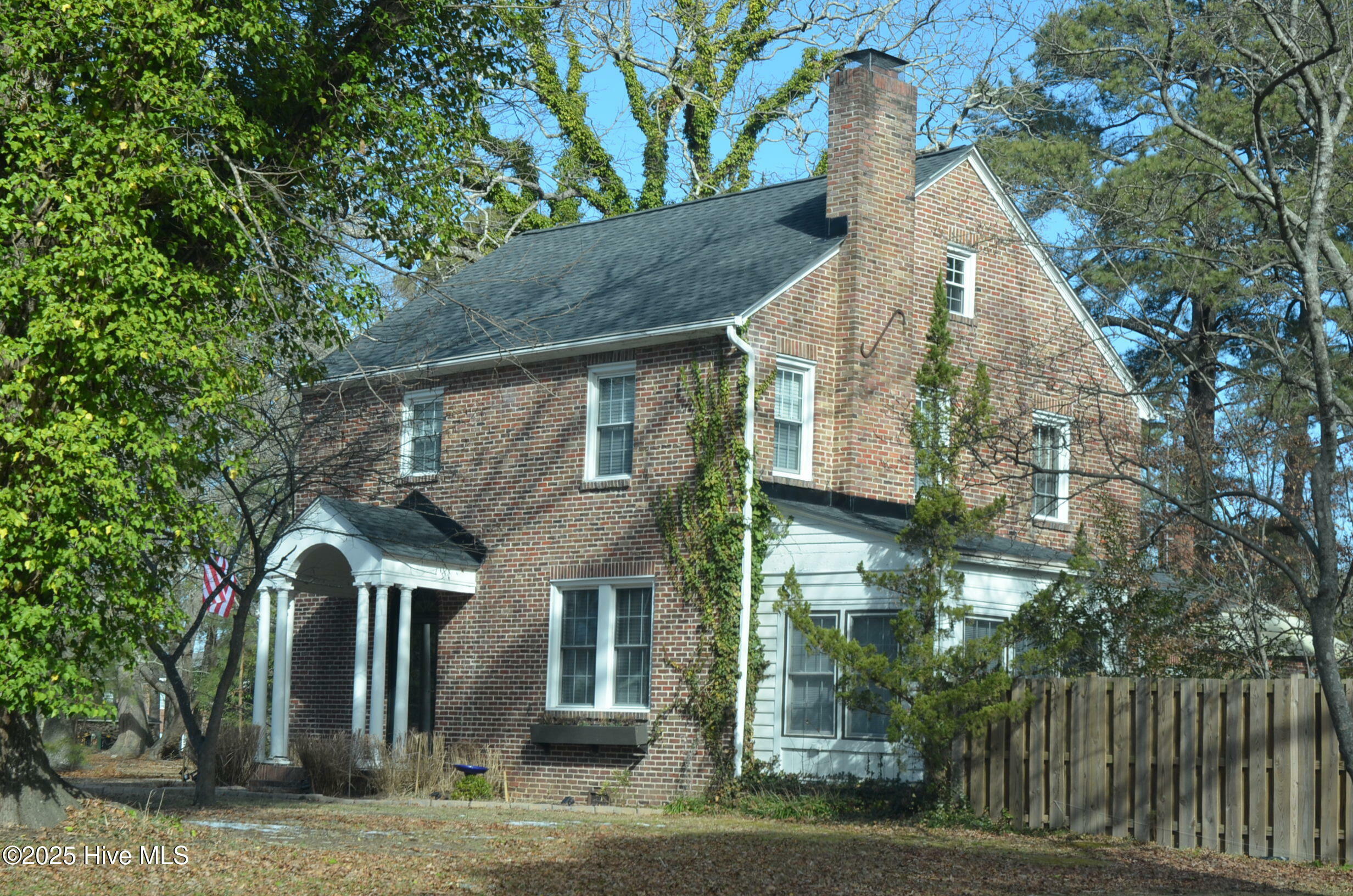 Property Photo:  416 Charlotte Avenue  NC 27804 