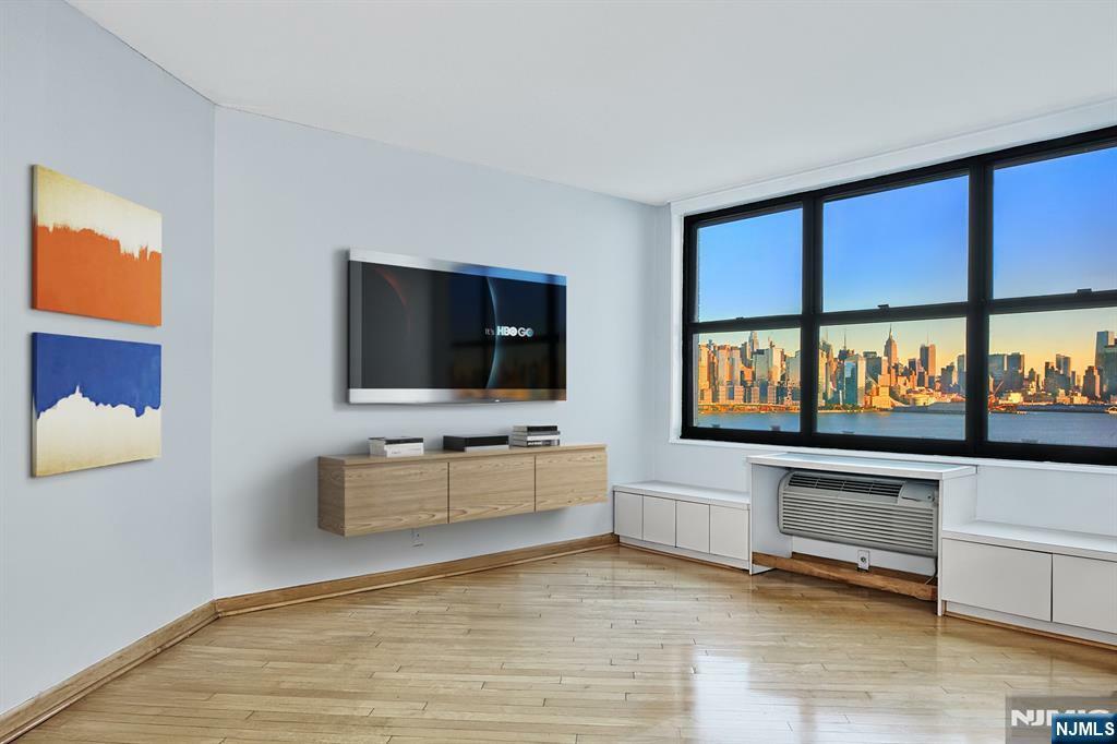 Property Photo:  7004 Boulevard East #16F-T3  NJ 07093 