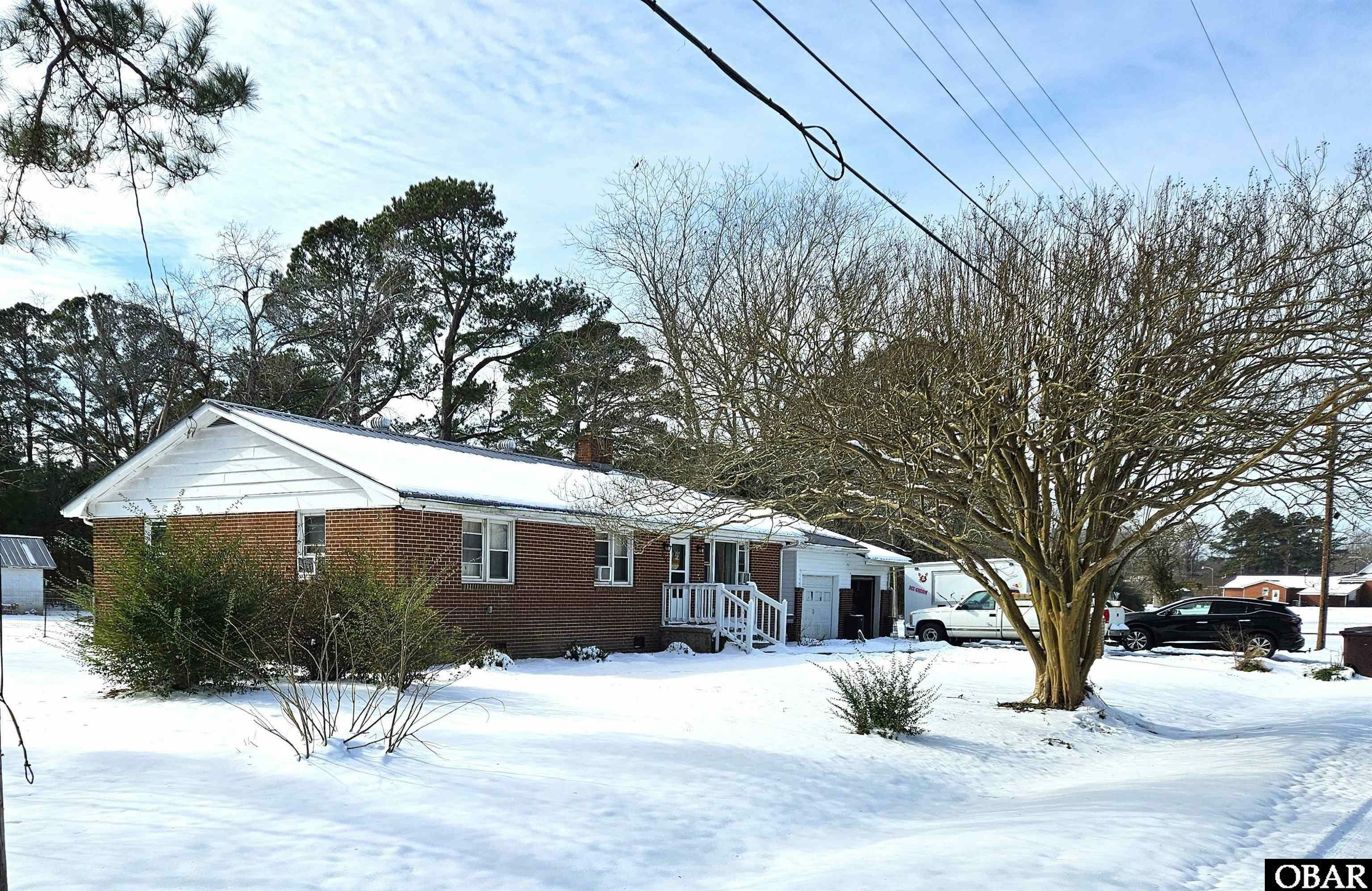 Property Photo:  302 Newby Street  NC 27970 