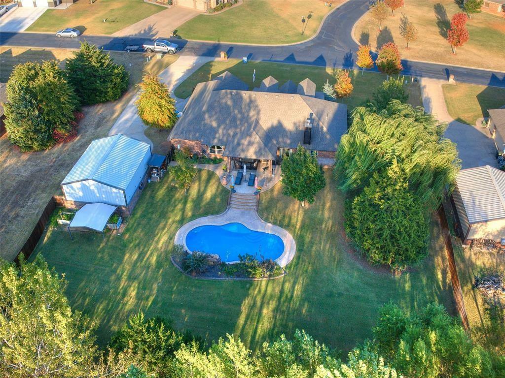 Property Photo: 14297 Shady Tree Drive OK 73034