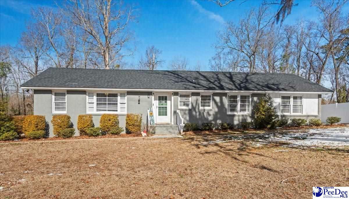 Property Photo:  2607 E Briarwood Drive  SC 29501 