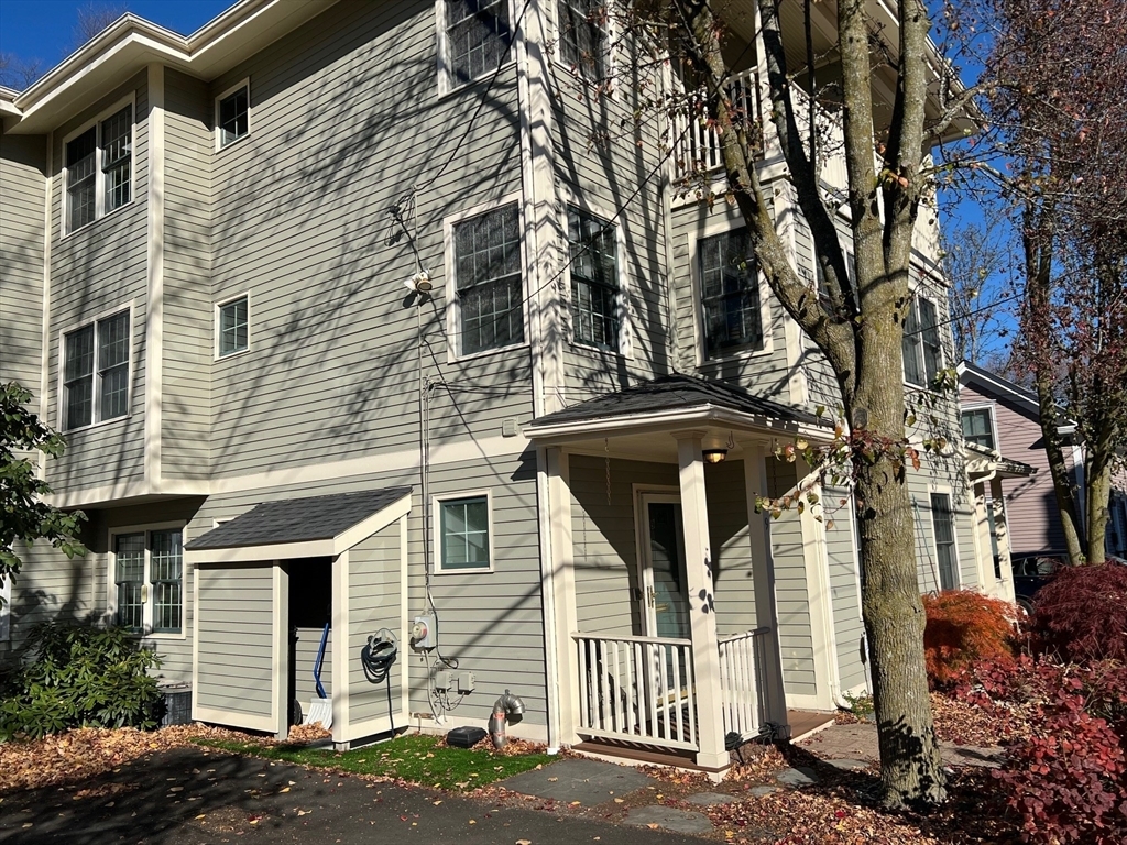 Property Photo: 9 Winslow St 3 MA 02138