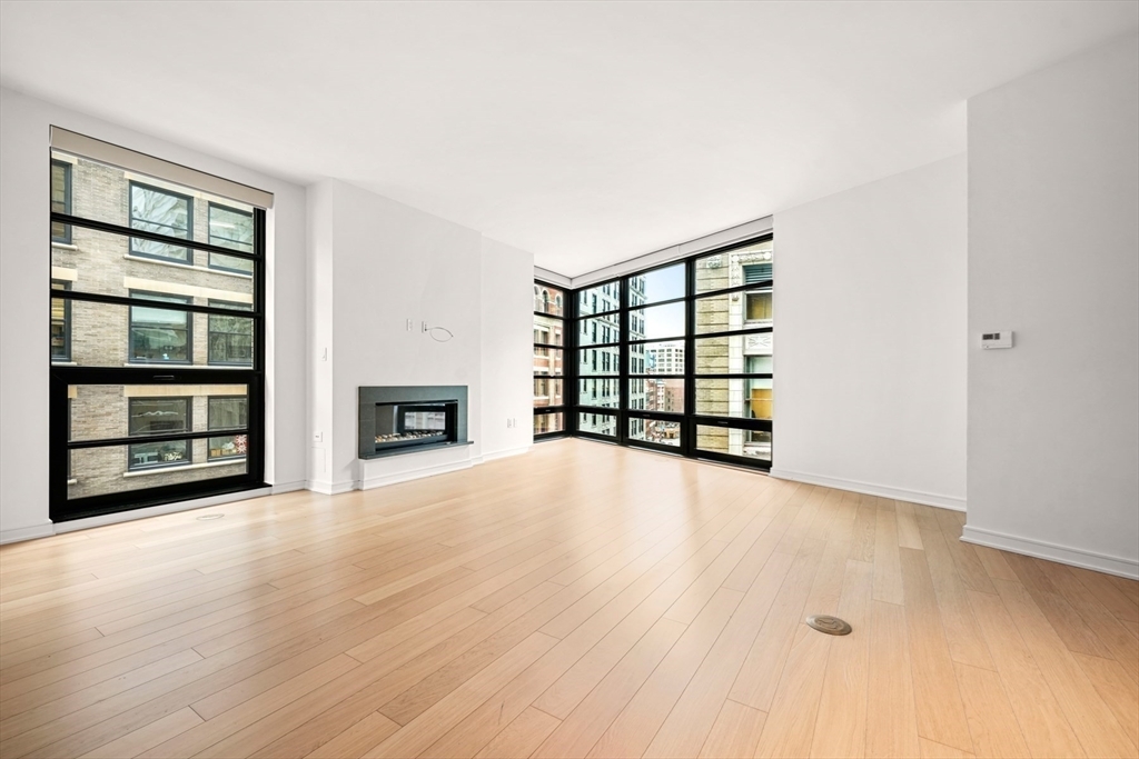 Property Photo: 580 Washington 702 MA 02111