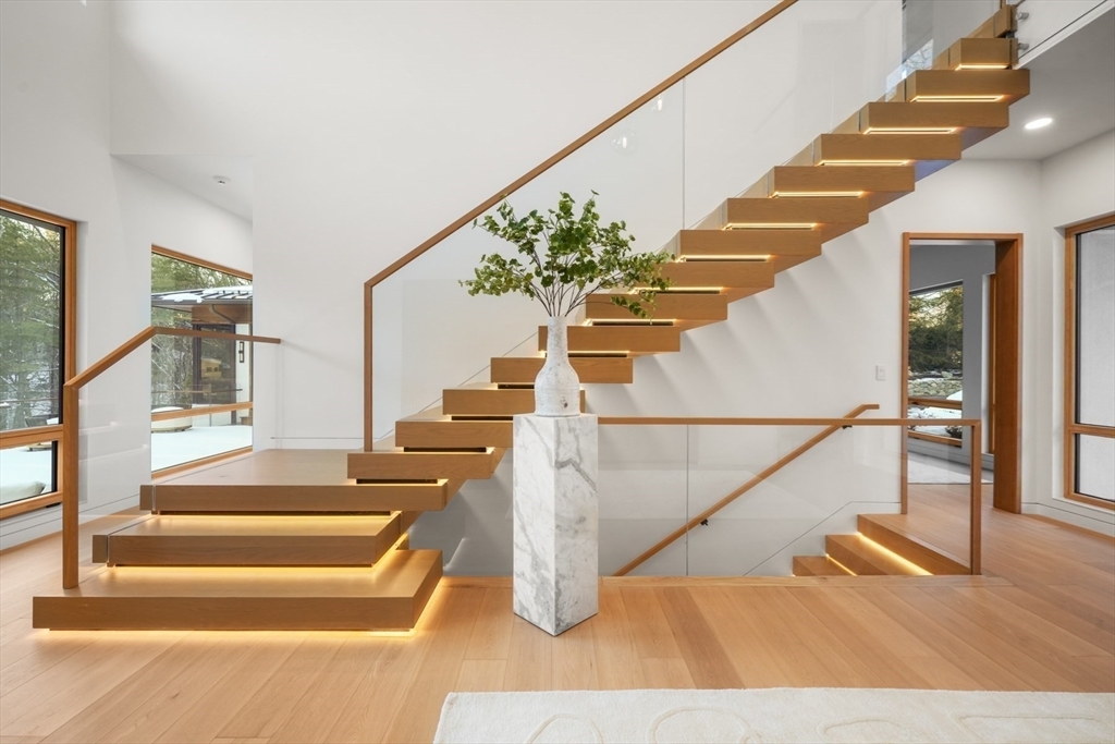 Property Photo:  12 Robin Rd  MA 02493 