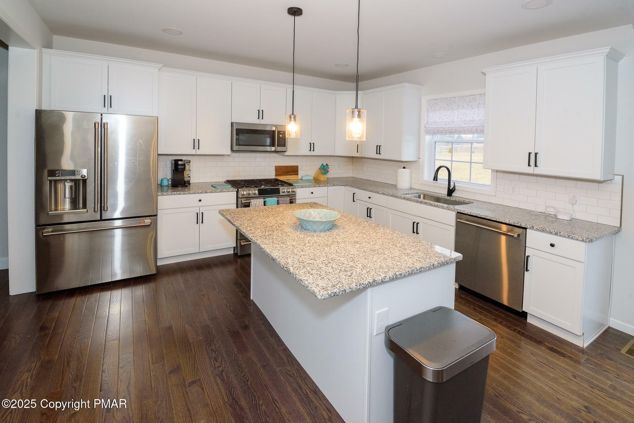 Property Photo: 1330 Colony Lane PA 18072